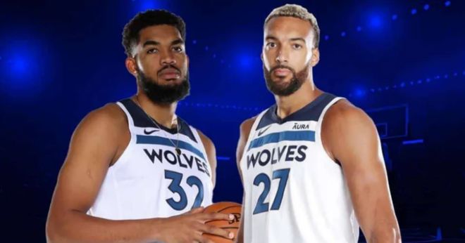 库里谈与斯潘塞搭档：只要是球商高的球员，我就能和他搭档（库里谈与斯潘塞联手：只要球商高，就能与我合拍）