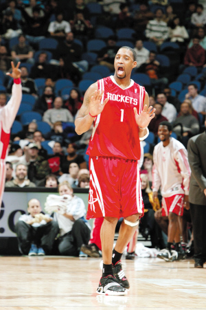 穆勒：越接近决赛看球的人越多，在数万球迷面前踢球令我兴奋（穆勒：越临近决赛观赛人数越多，置身万人面前比赛让我更兴奋）