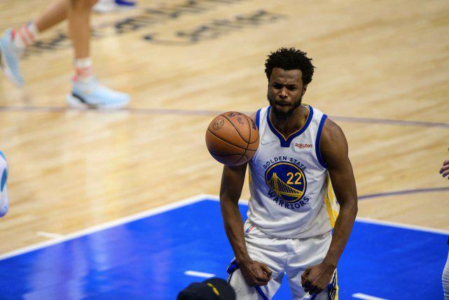 詹卢卡-曼奇尼：意大利渴望参加世界杯，每个人都会全力以赴（詹卢卡-曼奇尼：意大利盼登上世界杯舞台，人人必将拼尽全力）