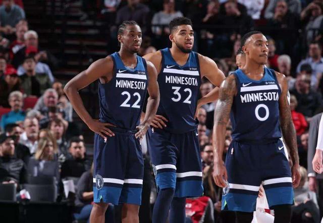 男排世联赛第二周第五日赛果第二周结束各队积分排名（男排世联赛第二周第5日战果：第二周收官积分榜出炉）