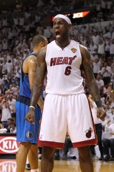 NBA官网盘点12月有望达成的纪录：杜兰特有望达成4项里程碑（NBA官网梳理12月潜在纪录：杜兰特或达成四项里程碑）