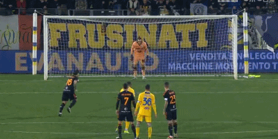 周日西甲裁判：弗朗西斯科-埃尔南德斯执法皇马客战埃尔切（皇马周日客战埃尔切，弗朗西斯科-埃尔南德斯担任主裁判）